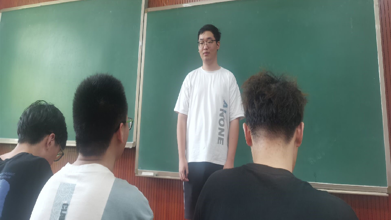 35252